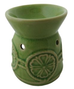 Aromalampa limetkovo zelená keramická s extra hlbokou miskou, je vhodná ako darček pre ženu i muža. Elegantný moderný bytový doplnok